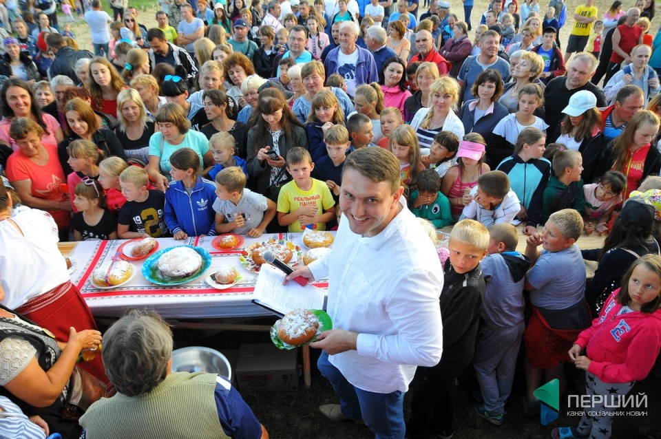 Андрій Зубенко на фестивалі пончиків у Світязі