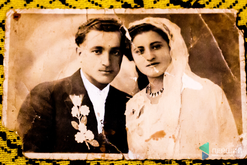 Рідний брат Діни Коновалюк Федір з дружиною Федорою. 1939 рік