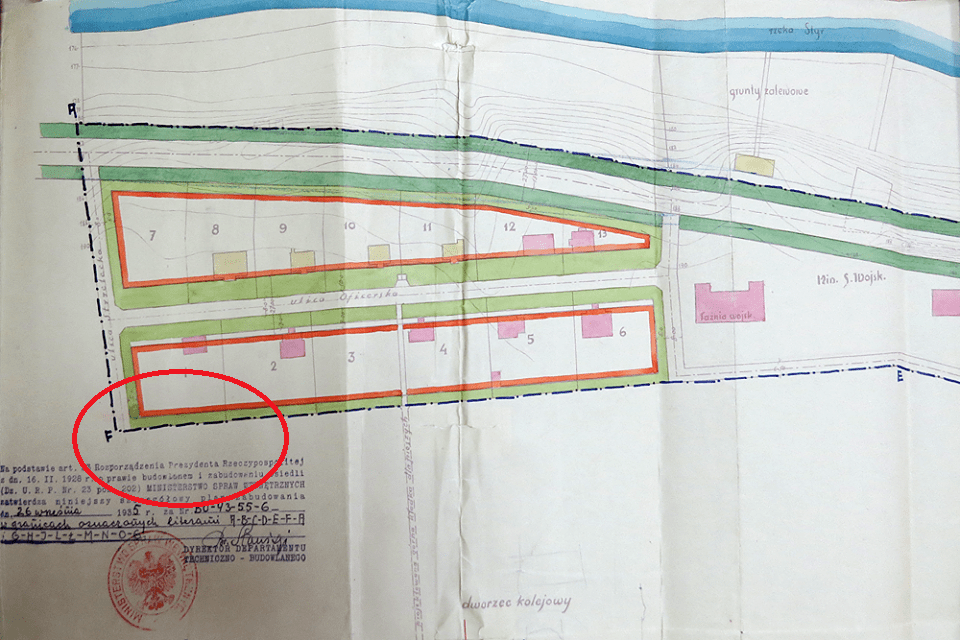 Вулиця Офіцерська на карті 1935 року.  Червоним обведене місце, де нині ГАS