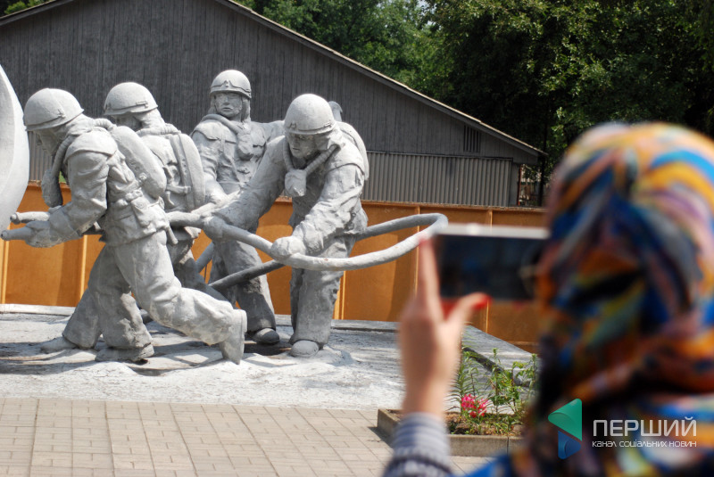 Пам'ятник героїв-пожежників, які першими приїхали на гасіння вогню та отримали смертельну дозу радіації 