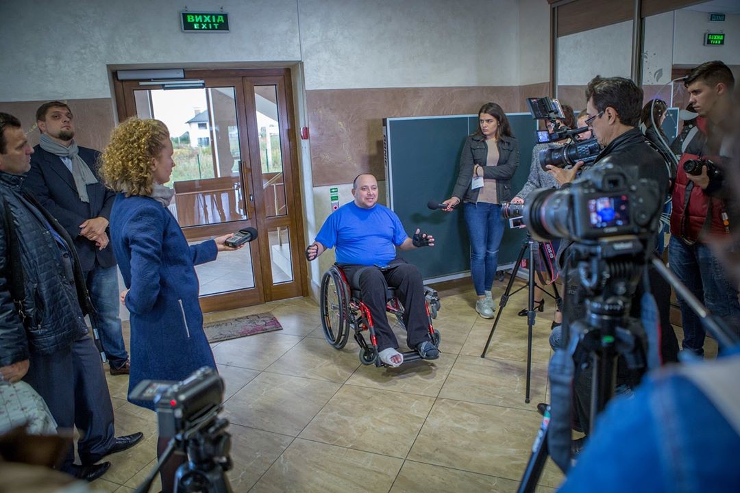 «Терпіти не можу слова «інвалід», - постояльці реабілітаційного центру «Агапе» про життя на візку