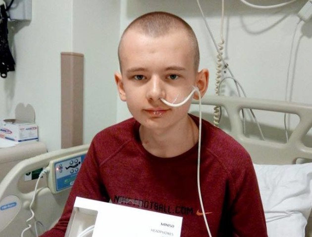 «Ми всі молимося і чекаємо»: повідомили про стан хлопчика з Волині, якому пересадили кістковий мозок