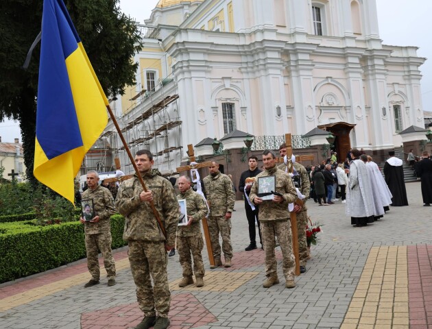 Луцьк поховав відразу трьох захисників України