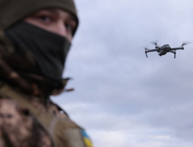 Воїни 100-ї бригади показали, як знищують росіян дронами