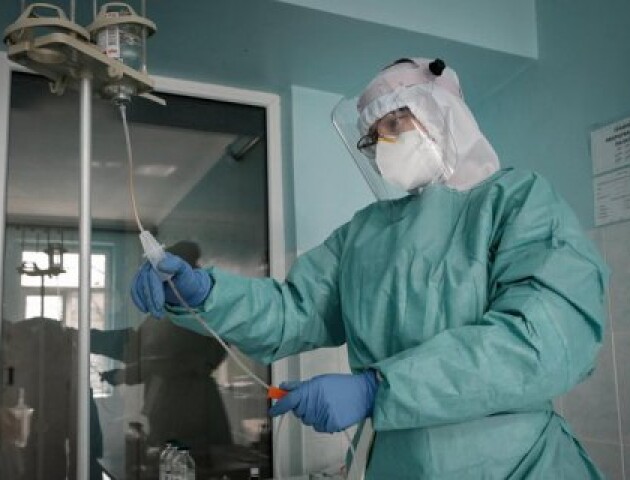 Коронавірус в Україні: майже півтори тисячі нових заражених