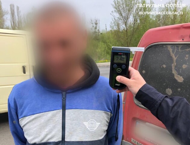 П'яний і позбавлений права керування: у Луцьку зловили горе-водія