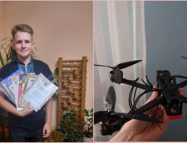 Школяр з Волині виготовив дрон для військових