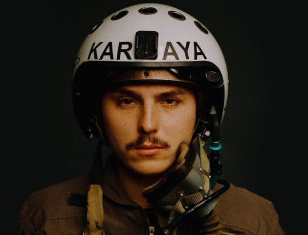 Герой України льотчик Karaya з Луцької бригади обурився чергам на «Устилузі»