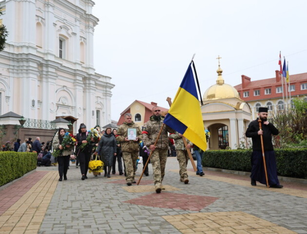 Загинув майже рік тому. Луцьк поховав захисника