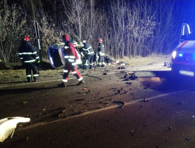 У Луцькому районі сталася смертельна аварія, водій легковика – загинув. ФОТО