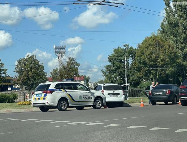 ДТП у Луцьку: на кільці зіткнулися два легковики