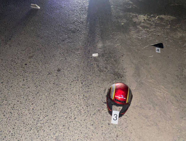На Волині п'яний водій протаранив мотоцикл: постраждали водій і пасажир двоколісного