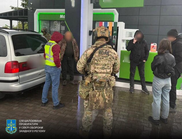 «Продавали» військовим втечу за кордон: викрили злочинну схему