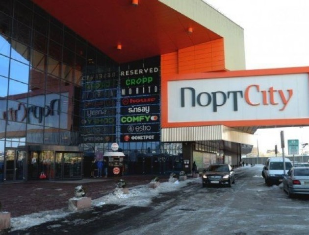 У ПортCity зловили хуліганів, які спровокували роботу пожежної системи