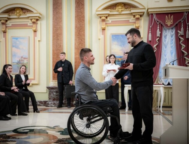Зеленський відзначив трьох волинян, які представляли Україну на «Іграх нескорених»