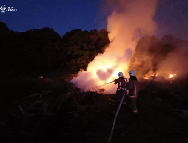 Волинські рятувальники за добу ліквідували 4 пожежі