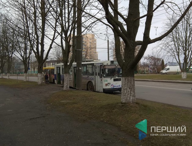 У Луцьку паралізувало рух тролейбусів. ФОТО