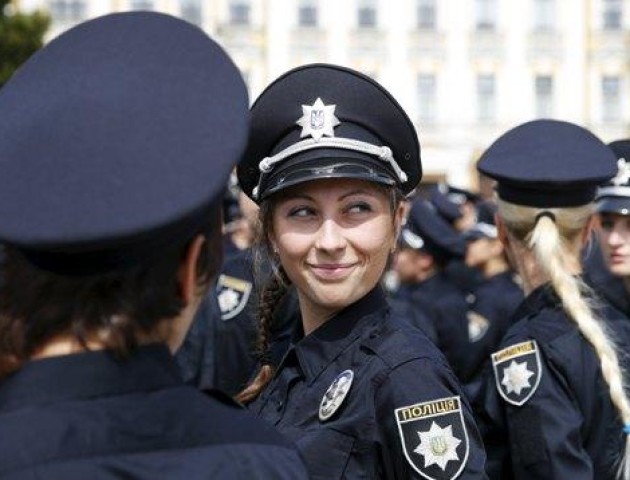Лучан кличуть на роботу в патрульну поліцію: зарплата - від 8 тисяч гривень