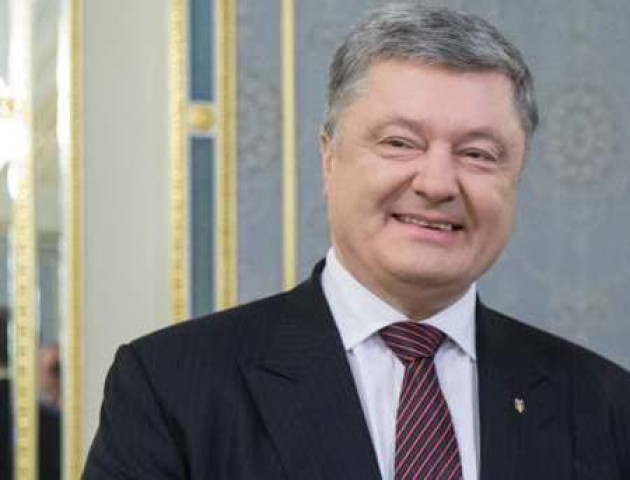 Порошенко заявив, що в Україні більше немає проблем з безробіттям