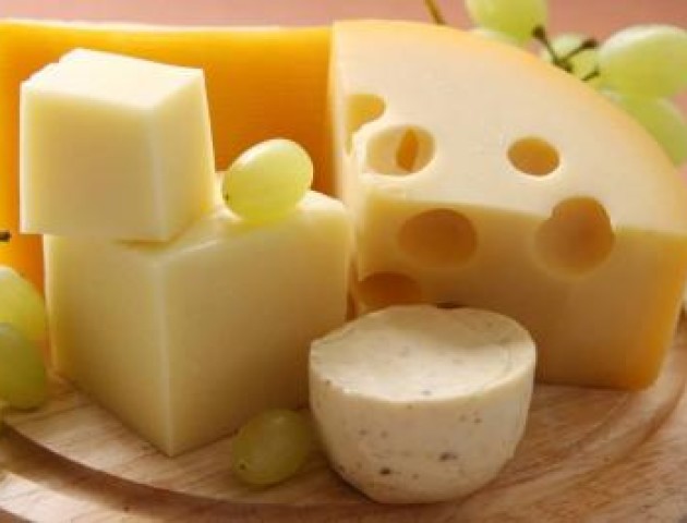 На Волинь з Польщі намагалися незаконно провезти 175 кг сиру