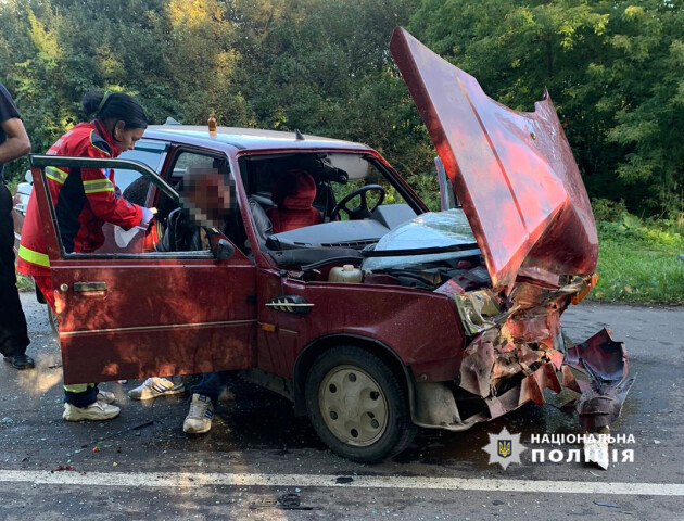 На Волині п'яний водій Volkswagen влетів у ЗАЗ: є постраждалі