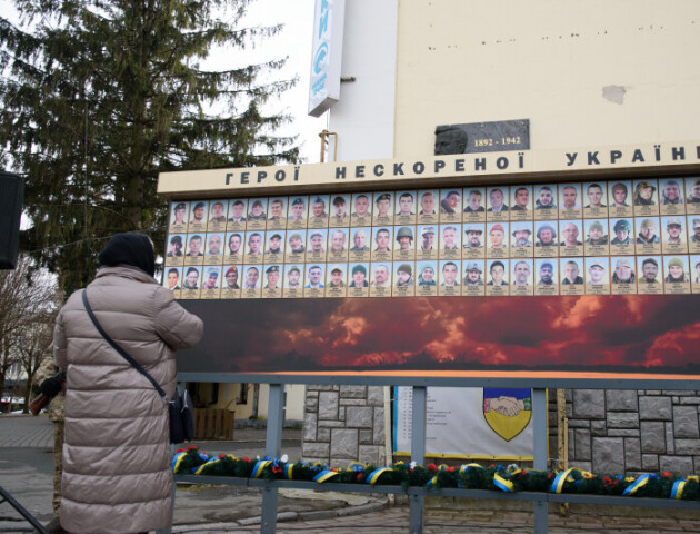 Перші герої російсько-української війни: у Луцьку вшанували пам’ять Героїв Небесної Сотні. ФОТО