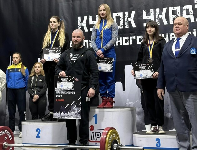 Спортсменка з Луцька встановила новий рекорд України з паверліфтингу