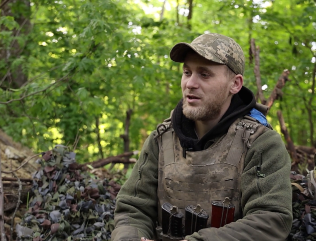 З театру ляльок – на фронт. Історія захисника з позивним «Чека»