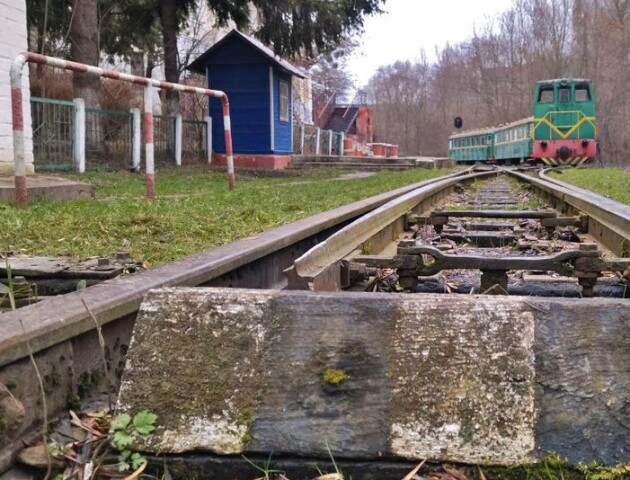 У Луцьку руйнується комплекс дитячої залізниці: що кажуть в міськраді. ФОТО
