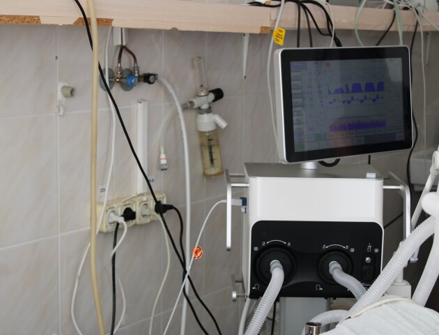 Волинська лікарня отримала новий апарат штучної вентиляції легень