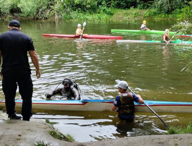У Луцьку рятували хлопчика, який випав з човна у річку