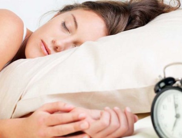 Як здоров'я залежить від сну та що шкодить організму: цікаві факти