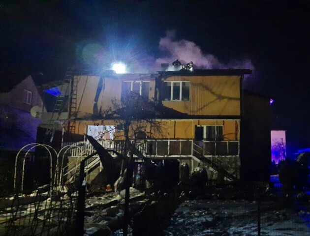 У Луцькому районі горів житловий будинок. ФОТО