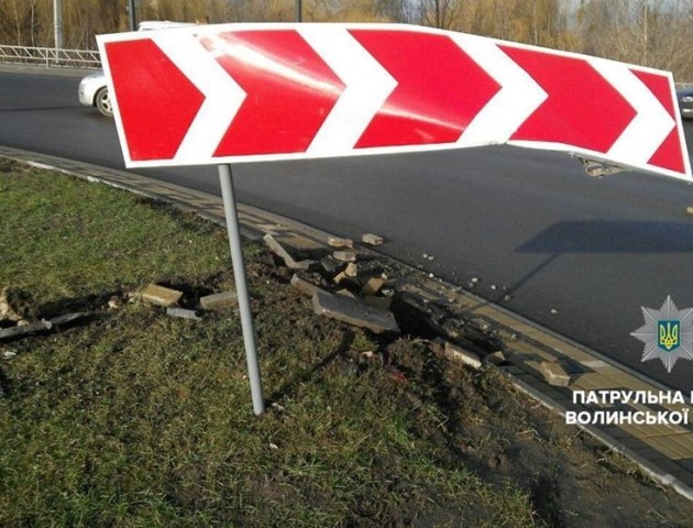 Поліція притягнула до відповідальності водія, який спричинив ДТП та втік