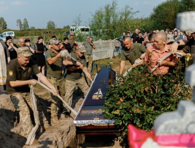 Був безвісти зниклим: на Волині поховали захисника Дмитра Арендарука