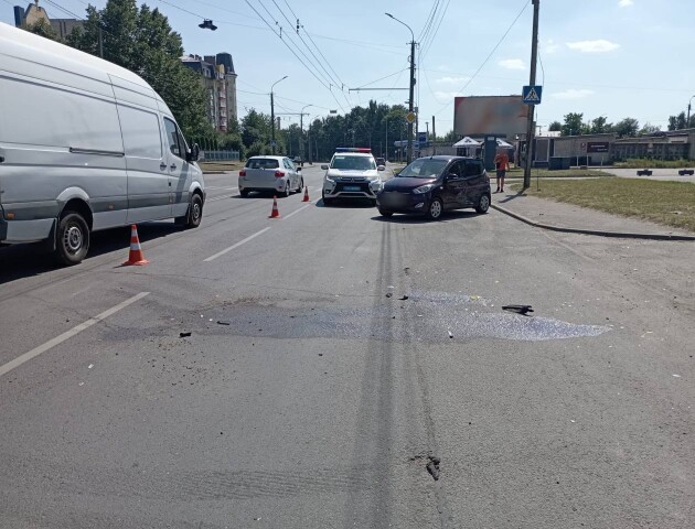 У Луцьку в аварії постраждало троє дітей. ФОТО