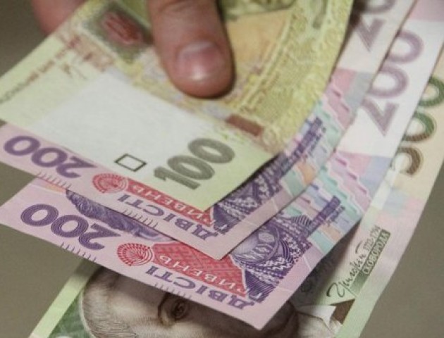 Курс валют на 16 березня: долар та євро продовжують різко дорожчати