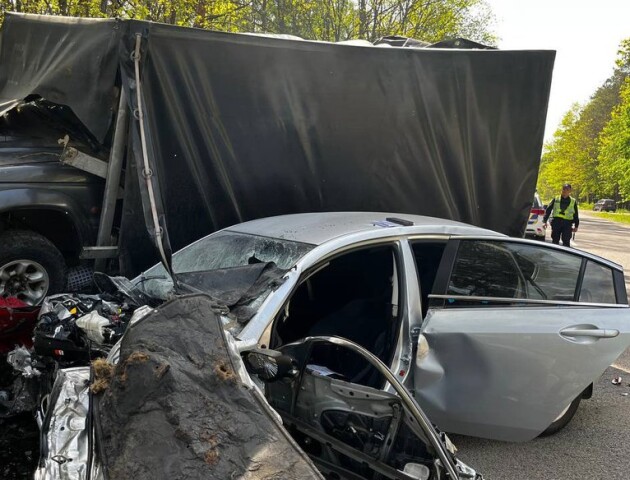 На Рівненщині в аварії загинув волонтер з Волині, який віз авто побратимам