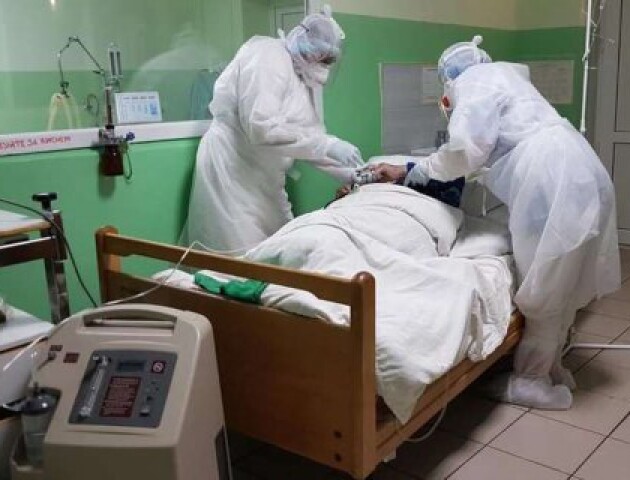 На Волині – понад 400 нових хворих на коронавірус. 250 людей одужало, четверо – померло