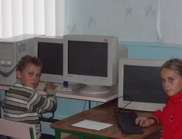 У Луцьку в школах хочуть списати старі комп’ютери