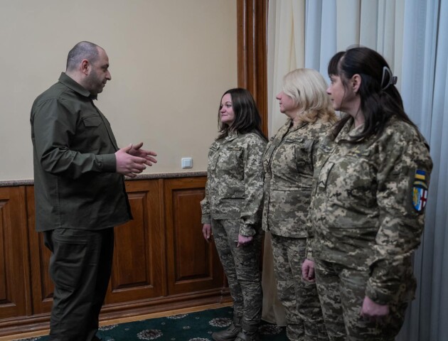 «Наташа попала». Нагородили бійчинь, які збили ворожу ракету