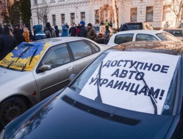 «Євробляхи – не бурштин» – луцький активіст Рижков звернувся до Президента