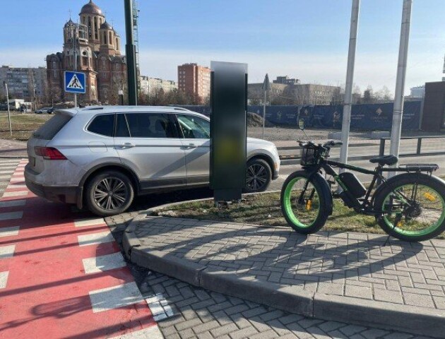 ДТП у Луцьку: водій позашляховика збив велосипедиста