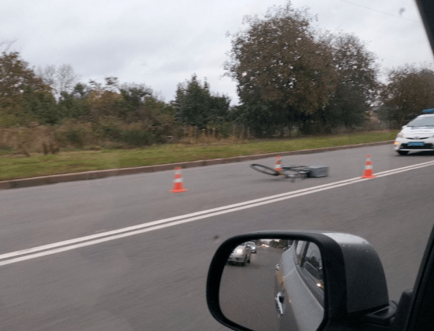 ДТП у Луцьку: на Дубнівській автомобіль збив велосипедиста