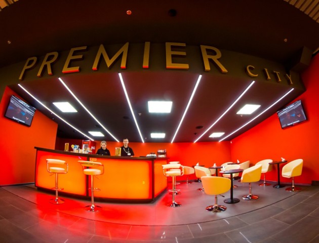 У PremierCity фільми дивляться підопічні терцентру