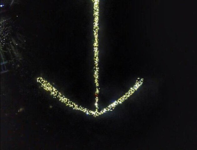 На «Бандерштаті» влаштували флешмоб на підтримку полонених моряків. Фото з висоти