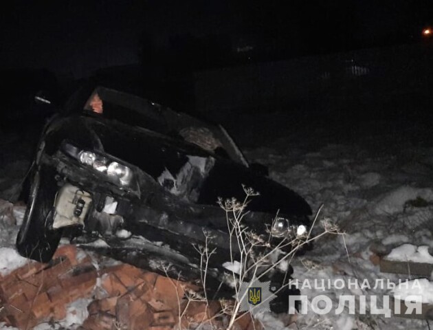 Неподалік Луцька п'яний водій злетів у кювет: постраждало двоє пасажирів авто