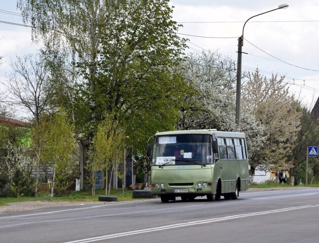 На яких зупинках у Луцьку зупинятимуться приміські автобуси: оновлений список