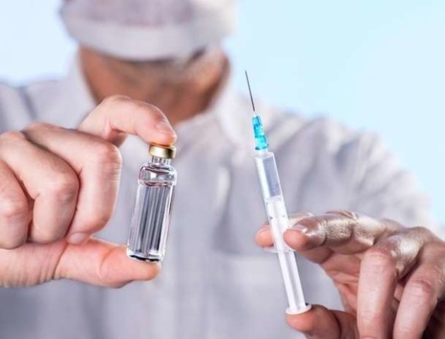 Кір не відступає: медики закликають посилити імунізацію