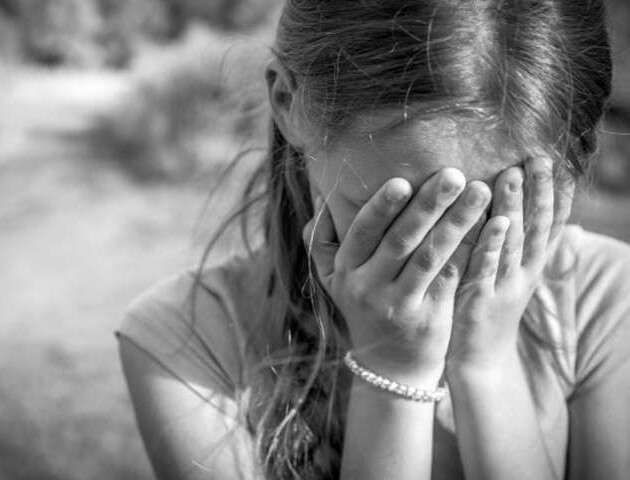 Біля луцької школи чоловік показував школярці інтимні органи